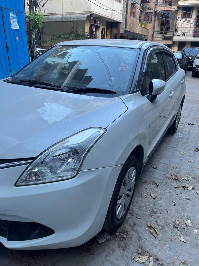 https://images10.gaadi.com/usedcar_image/4562105/original/processed_4c2fca28-7a21-4c55-b02d-b4aef66d8cf0.jpeg?imwidth=6400