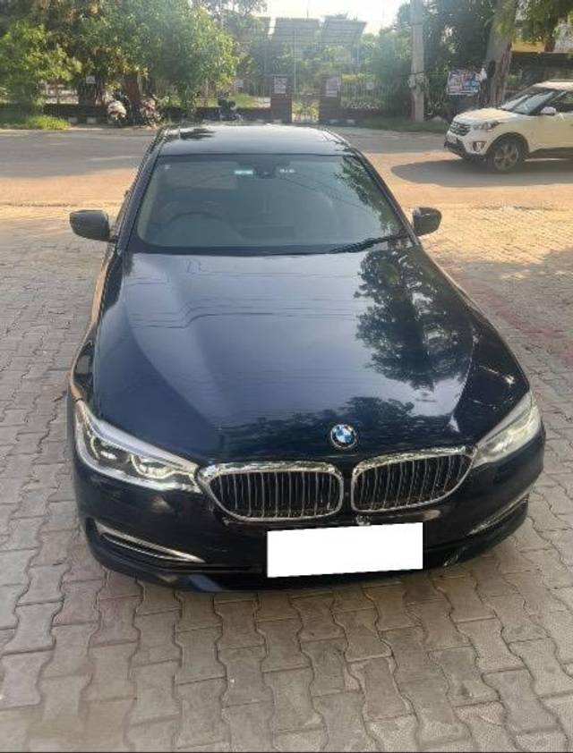 https://images10.gaadi.com/usedcar_image/4562131/original/processed_64eba3c7-0d3b-46e1-b4d5-11f98575bcb1.jpeg?imwidth=6402