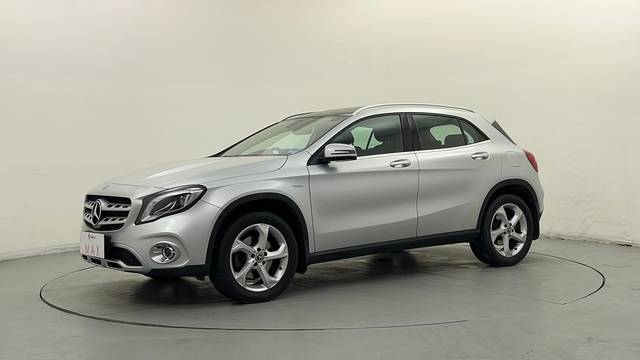 https://images10.gaadi.com/usedcar_image/4562137/original/b5c56d0baa3e5ef81038e9bca9483132.JPG?imwidth=6400