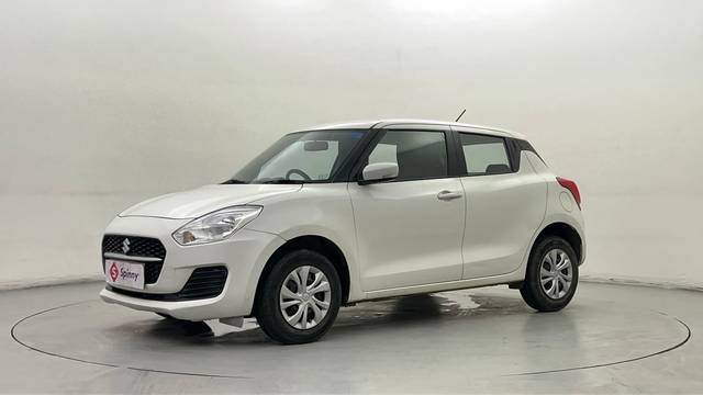 https://images10.gaadi.com/usedcar_image/4562139/original/56b0ea3f2e4e0d85d84855e620eabef9.JPG?imwidth=6400