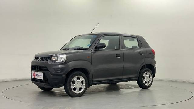 https://images10.gaadi.com/usedcar_image/4562147/original/e592ff9cfdbb14741a0727df59edfcaf.JPG?imwidth=6400