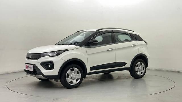 https://images10.gaadi.com/usedcar_image/4562158/original/866d52d928eaf8610e16dc45200fdda2.JPG?imwidth=6400