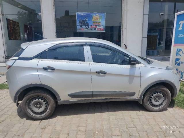 https://images10.gaadi.com/usedcar_image/4562199/original/processed_871b4698-300b-4418-9e32-be0d8b409455.jpg?imwidth=6400