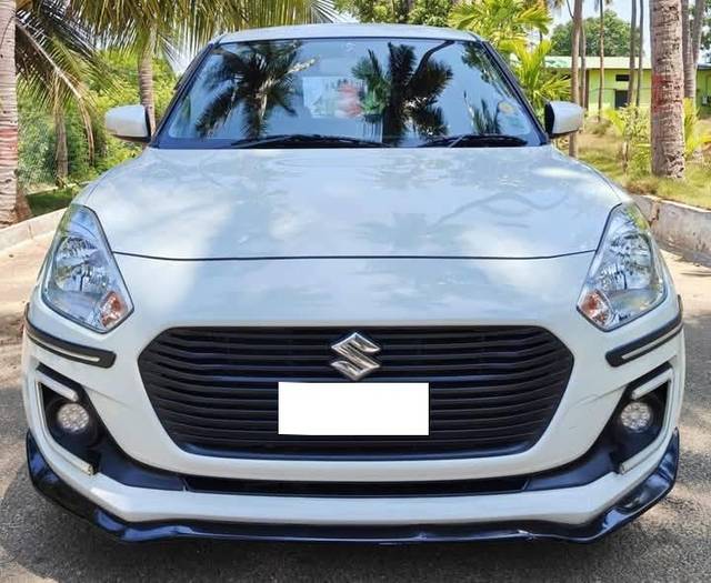 https://images10.gaadi.com/usedcar_image/4562204/original/processed_a153a639-0322-4a80-975a-0cc4cbc9815d.jpg?imwidth=6400