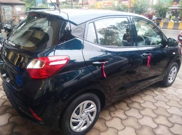 https://images10.gaadi.com/usedcar_image/4562228/original/processed_716424b1-bac9-4126-8da9-93d7b8ce3f1f.jpg?imwidth=6401