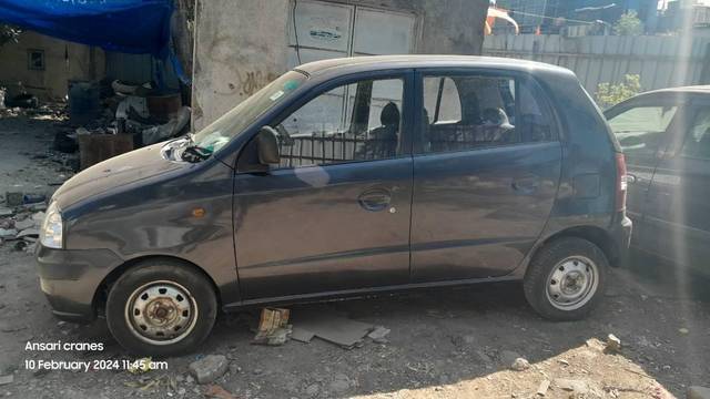 https://images10.gaadi.com/usedcar_image/4562232/original/processed_8601ca65-cbee-4703-beaa-e3fa8e000887.jpg?imwidth=6402