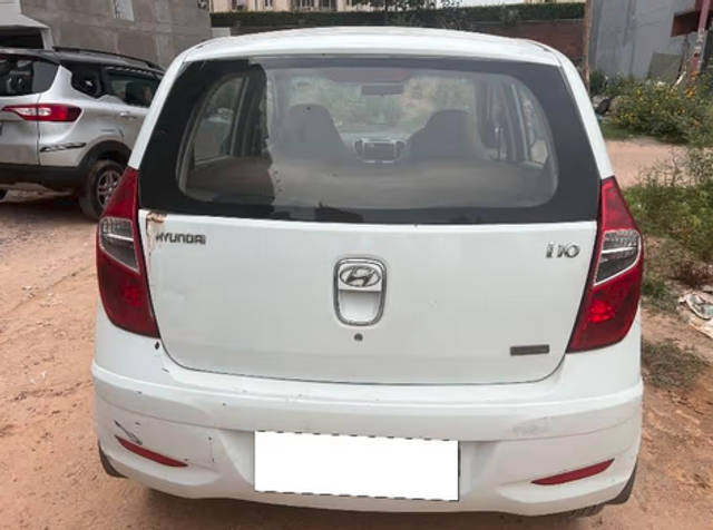 https://images10.gaadi.com/usedcar_image/4562259/original/d6b2f233-9048-494a-a505-82d0e4c026ce.png?imwidth=6401