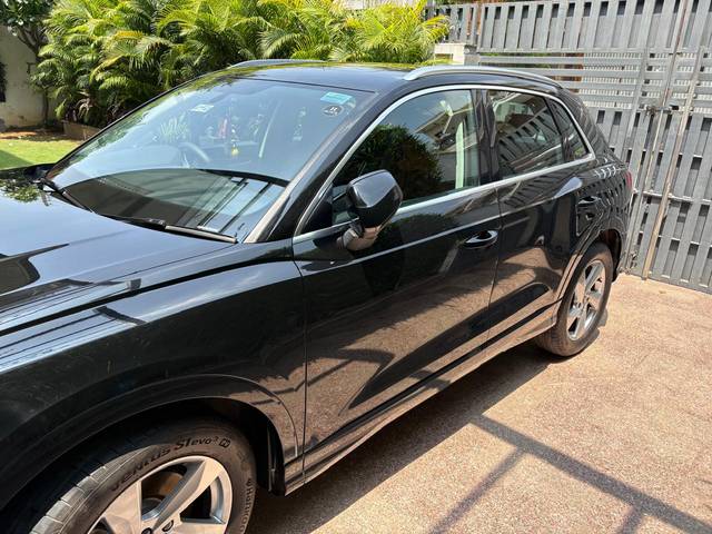 https://images10.gaadi.com/usedcar_image/4562291/original/f95ce51a978dee9bc981c0c01cabae60.jpg?imwidth=6400