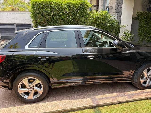 https://images10.gaadi.com/usedcar_image/4562291/original/processed_a8c5fcea187f9aa898409e07b4b9f431.jpg?imwidth=6401