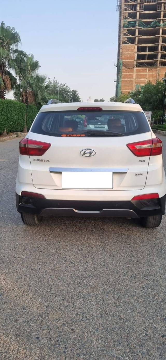 https://images10.gaadi.com/usedcar_image/4562298/original/processed_627f4ee30c926ee4dbffd8117b2d6023.jpg?imwidth=6401