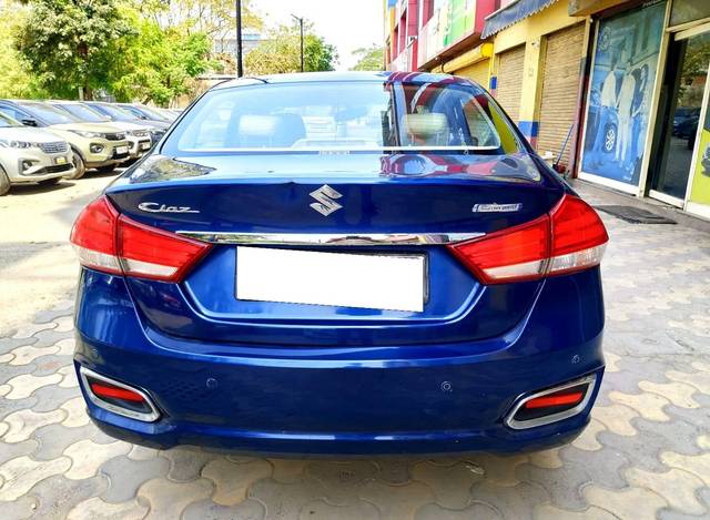 https://images10.gaadi.com/usedcar_image/4562303/original/processed_da31ec05811aa35297a13e0766c8b7f8.jpeg?imwidth=6402
