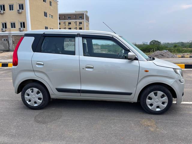 https://images10.gaadi.com/usedcar_image/4562336/original/b76900720e282c4f8db4aec3fb8ab1e8.jpg?imwidth=6401