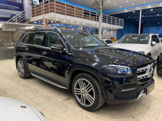 https://images10.gaadi.com/usedcar_image/4562340/original/processed_0e96ae3e7d3ed18459689d3ca727b456.jpg?imwidth=6400