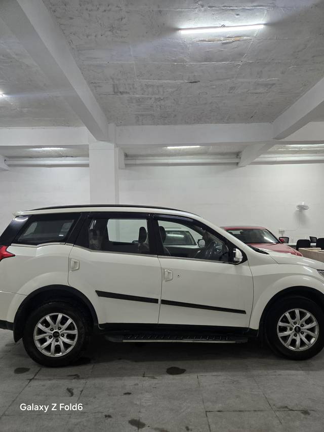 https://images10.gaadi.com/usedcar_image/4562348/original/processed_b4900d53341a92c5b2b1aa391a2df0c0.jpg?imwidth=6401