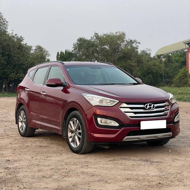 https://images10.gaadi.com/usedcar_image/4562367/original/processed_4aa061ab8a7062ed4d4cba8766f16f9e.jpg?imwidth=6400