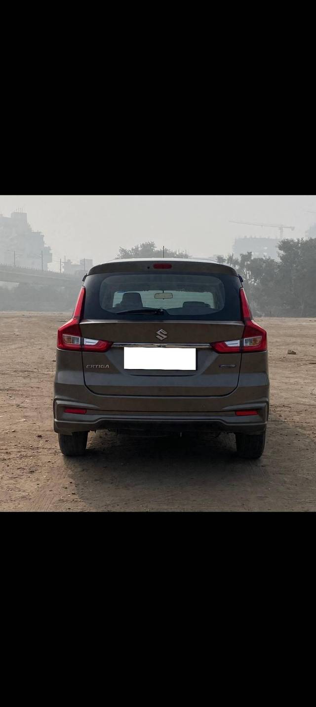https://images10.gaadi.com/usedcar_image/4562376/original/processed_429d81425a4aa56dbf18d66c67f3088b.jpg?imwidth=6400