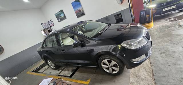 https://images10.gaadi.com/usedcar_image/4562391/original/4f924a1d-0739-4a9b-a872-506dcfbcae8f.jpg?imwidth=6402