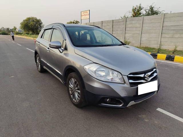 https://images10.gaadi.com/usedcar_image/4562423/original/processed_a45137d5fc2d410622e2eff846256eaf.jpg?imwidth=6400
