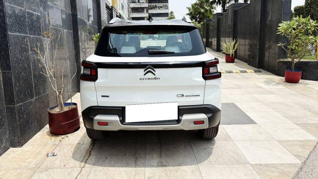 https://images10.gaadi.com/usedcar_image/4562431/original/processed_574726322273a8f7d0897adcee0963ba.jpg?imwidth=6402