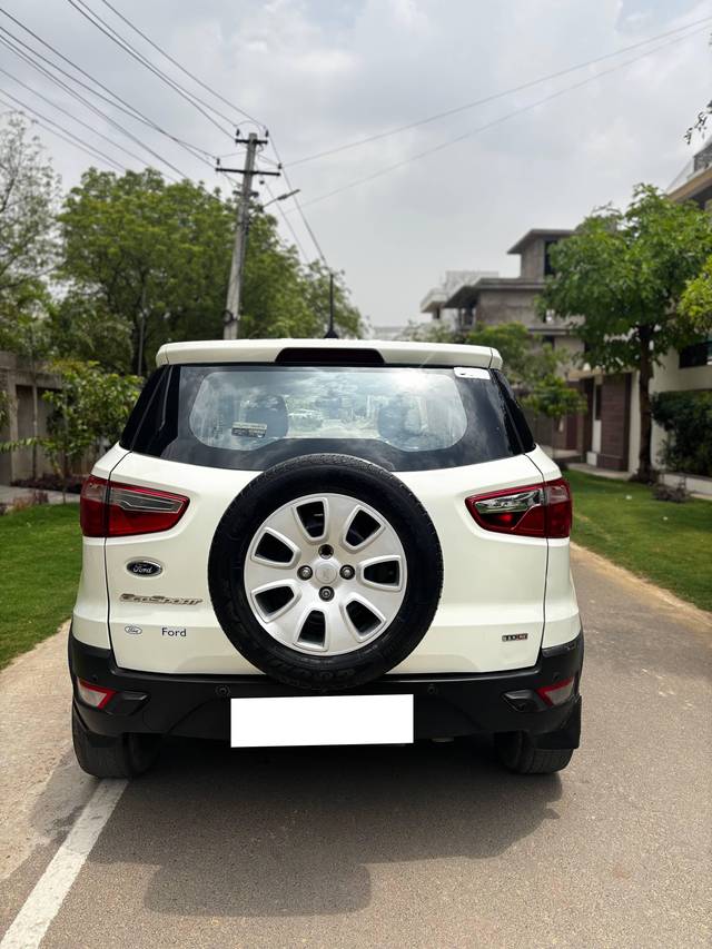 https://images10.gaadi.com/usedcar_image/4562433/original/processed_fb3cfa1a-df2a-4d45-abbb-43c644f274dd.jpg?imwidth=6401