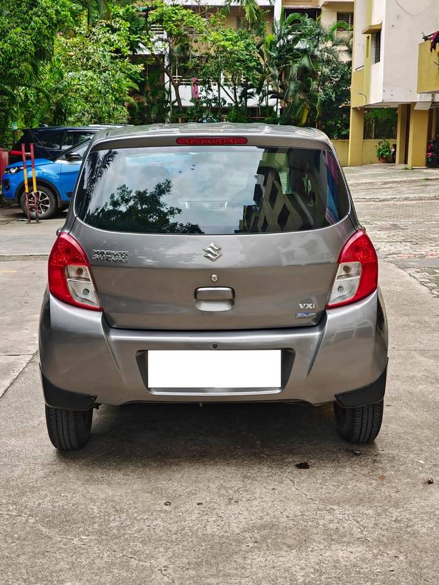 https://images10.gaadi.com/usedcar_image/4562437/original/processed_766d7f8eae3c48465ca288a9fed4f0c8.jpg?imwidth=6402
