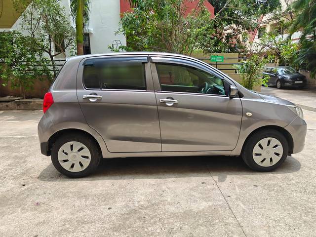 https://images10.gaadi.com/usedcar_image/4562437/original/processed_f63db183ff81248cc58f40899fa3ec52.jpg?imwidth=6401