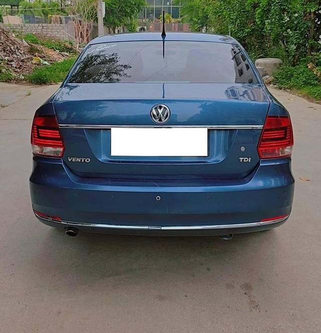 https://images10.gaadi.com/usedcar_image/4562444/original/processed_e89f00b4c42c05a6fcb982bbc64004c4.jpg?imwidth=6402