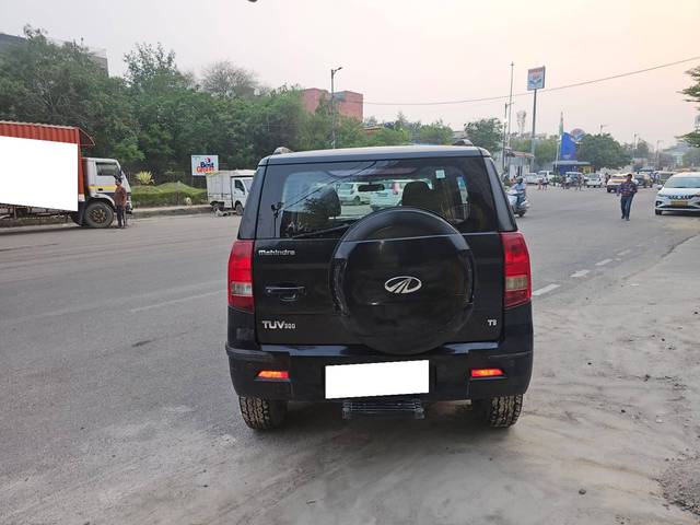 https://images10.gaadi.com/usedcar_image/4562452/original/processed_9e69d8d83f05de269a82c4c4bcd036f3.jpg?imwidth=6401