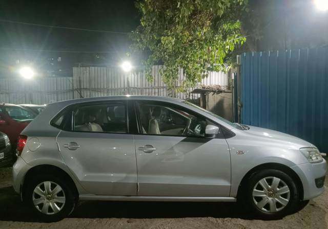 https://images10.gaadi.com/usedcar_image/4562459/original/processed_acbddb31634e0335e2403e766b8b40d8.jpg?imwidth=6401