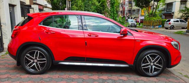 https://images10.gaadi.com/usedcar_image/4562460/original/processed_71646cfd86bff81bb602d40ce927c257.jpg?imwidth=6401
