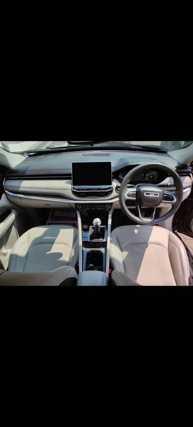https://images10.gaadi.com/usedcar_image/4562468/original/processed_87c8286b-0f8b-47bb-9390-39892cc89b9a.jpg?imwidth=6400