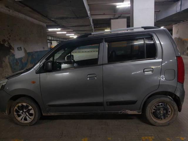 https://images10.gaadi.com/usedcar_image/4562470/original/processed_c384241a-61df-42d0-871b-01675f703d6d.jpeg?imwidth=6400