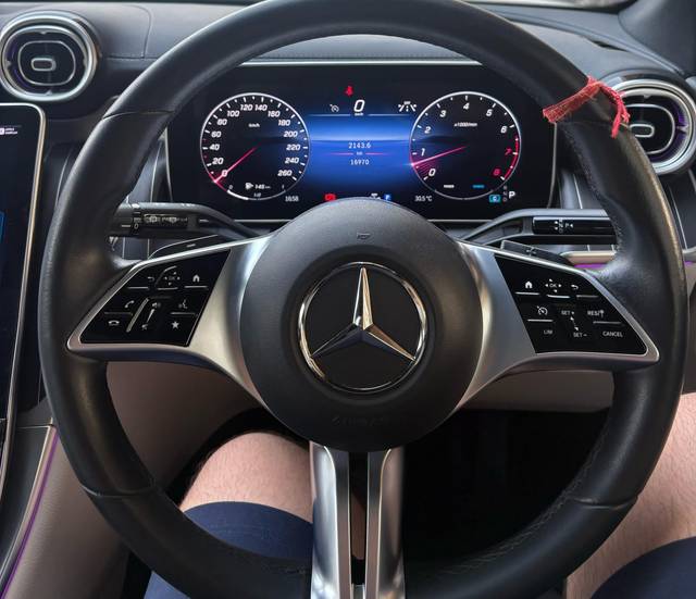 https://images10.gaadi.com/usedcar_image/4562486/original/03222e3fe8a756b27c212d1e8de8dd4e.jpg?imwidth=6401