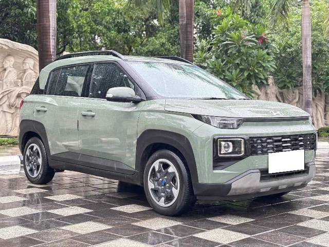https://images10.gaadi.com/usedcar_image/4562487/original/processed_80711451-a8f1-43ac-844c-72b701b78f44.jpeg?imwidth=6400