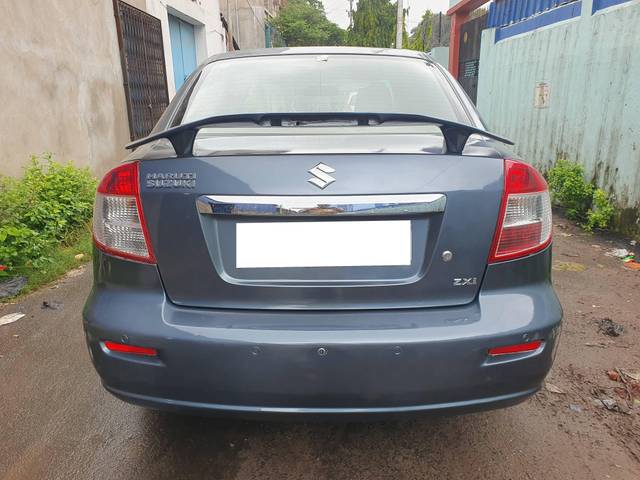 https://images10.gaadi.com/usedcar_image/4562499/original/processed_9da29a135203976227b68911a04b650c.jpg?imwidth=6401