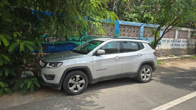 https://images10.gaadi.com/usedcar_image/4562551/original/82a9fdd2-a283-4660-a741-107ca93a0312.jpg?imwidth=6400