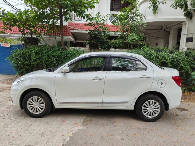 https://images10.gaadi.com/usedcar_image/4562586/original/processed_50a07eadd24a7bcb7f0ed0cd9ba33255.jpg?imwidth=6400