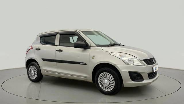 https://images10.gaadi.com/usedcar_image/4562592/original/d4f49dbf3dde3eafd8f118057c867371.jpg?imwidth=6400
