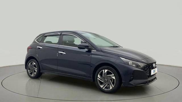https://images10.gaadi.com/usedcar_image/4562595/original/bbe94cb1d76e65aeeae90abc8d95ba84.jpg?imwidth=6400