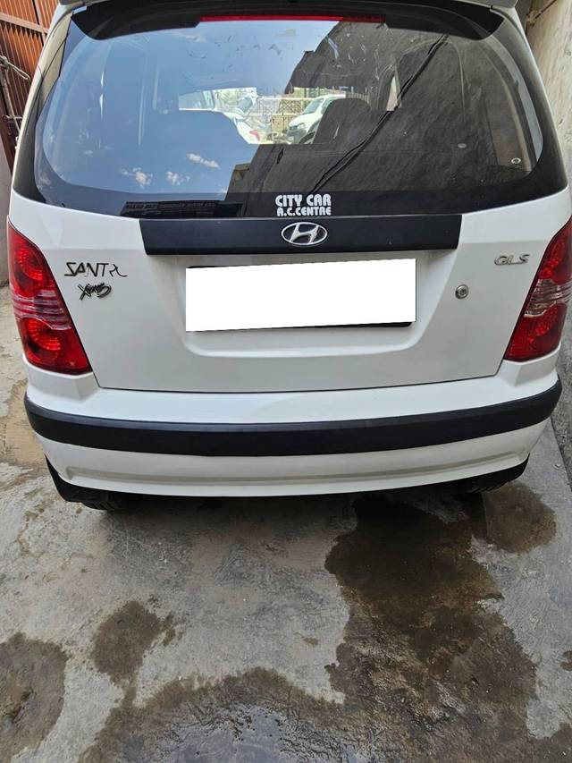 https://images10.gaadi.com/usedcar_image/4562600/original/processed_72383083a670355449f0a840a4314f3b.jpg?imwidth=6401