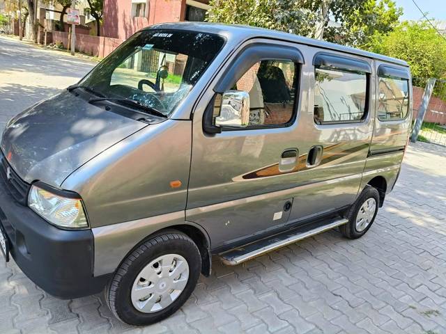 https://images10.gaadi.com/usedcar_image/4562607/original/processed_0d1c8fb4a3716f551dba49c7c745531b.jpg?imwidth=6400