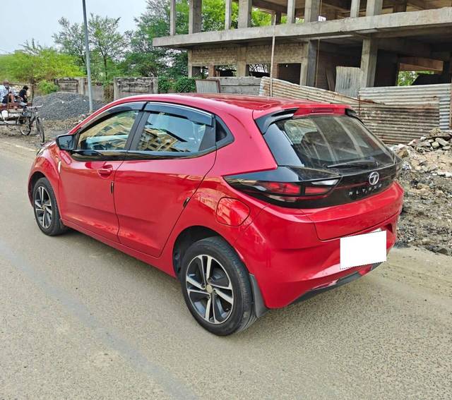 https://images10.gaadi.com/usedcar_image/4562621/original/processed_2d07abe6781fa92b3376c1914c7305ac.jpg?imwidth=6402
