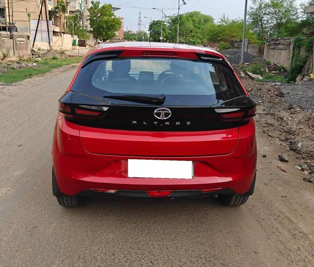 https://images10.gaadi.com/usedcar_image/4562621/original/processed_59bc39a69d4effba9a054b1cf82edf43.jpg?imwidth=6401