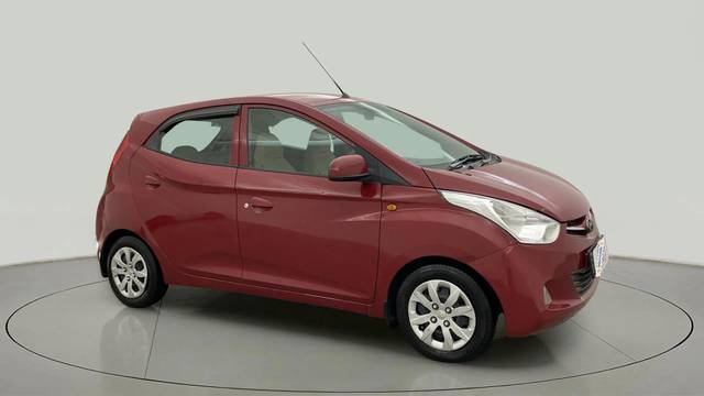 https://images10.gaadi.com/usedcar_image/4562624/original/907878f19dd1147f52dd416e45096827.jpg?imwidth=6400