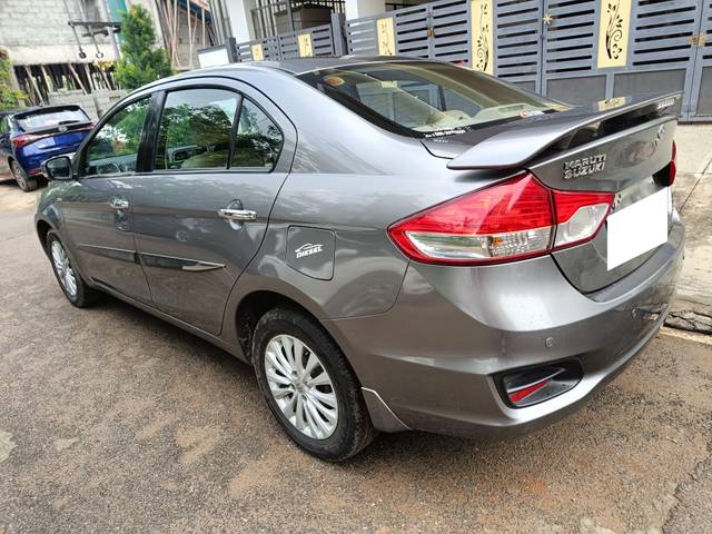 https://images10.gaadi.com/usedcar_image/4562629/original/processed_7d7b3d8c7cdd409d5eedadf4a684d539.jpg?imwidth=6402