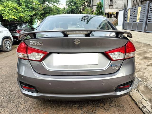 https://images10.gaadi.com/usedcar_image/4562629/original/processed_a56068633491f2bab986d606edf879b2.jpg?imwidth=6401