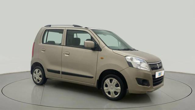 https://images10.gaadi.com/usedcar_image/4562631/original/8208ba961b4fc81335453f646126b4b7.jpg?imwidth=6400