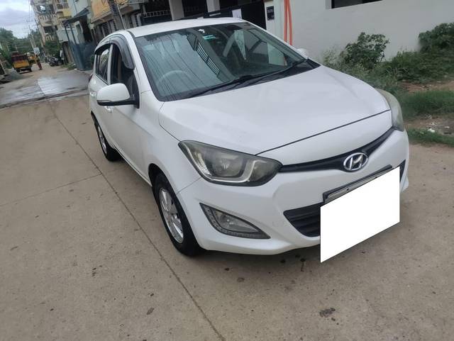 https://images10.gaadi.com/usedcar_image/4562638/original/processed_d492723ef1d058aefb4602b4dfeae625.jpg?imwidth=6400