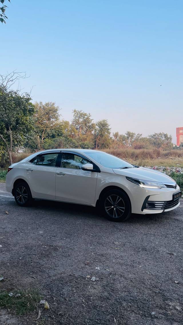 https://images10.gaadi.com/usedcar_image/4562648/original/3f8c9739534f380fde8214560b0ef80f.jpg?imwidth=6400