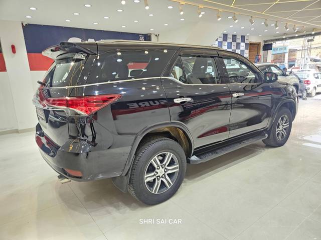 https://images10.gaadi.com/usedcar_image/4562724/original/processed_0b452d1806e1c75b243f13e4b03710e9.jpg?imwidth=6402